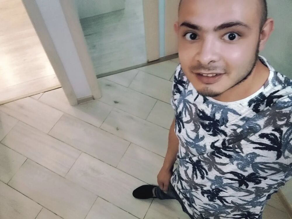  39272981  , 32 ,    
