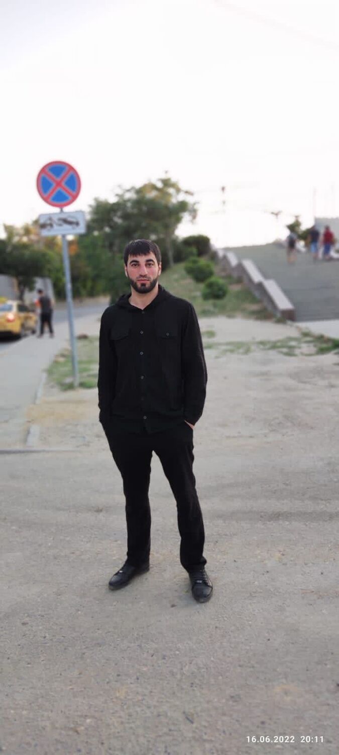  34521641  Ali, 27 ,    