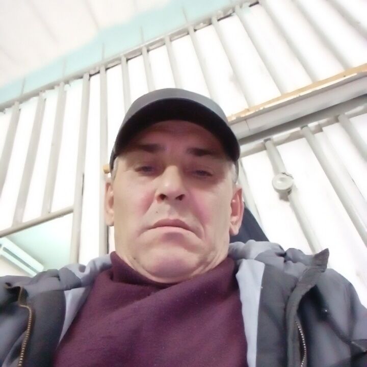  38307921  , 52 ,    