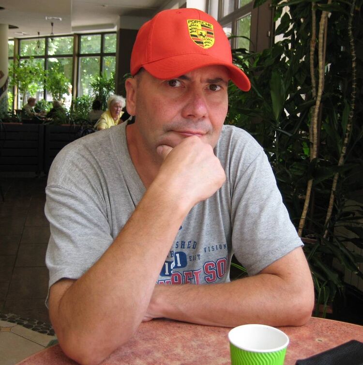  16923201  Sergey, 50 ,    