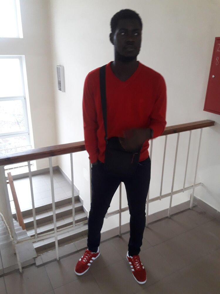  19097371  , 32 ,    