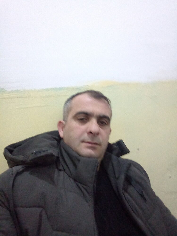  19227191  Irakli, 43 ,    