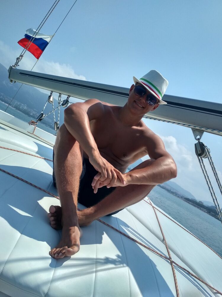  28291241  Vitaly, 32 ,    