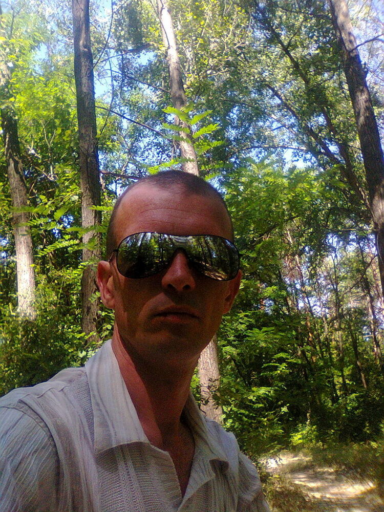  53154351  Pavel, 48 ,    