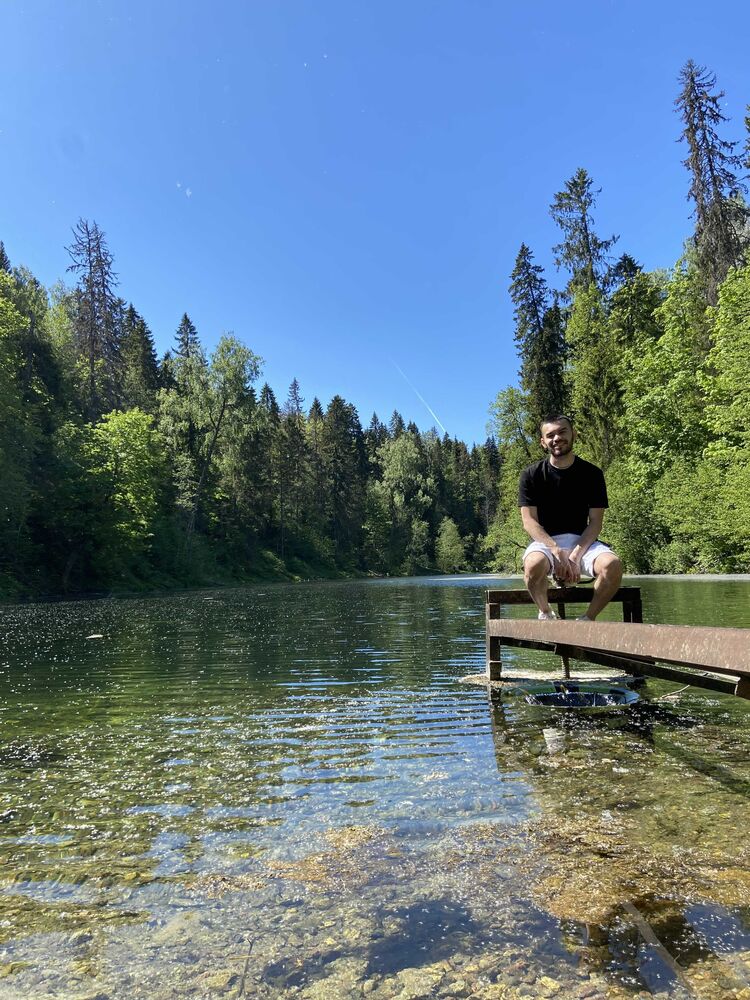  27712471  Daler, 27 ,    -