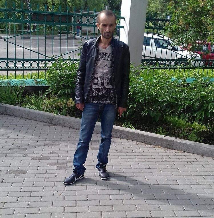  21139111  Mher, 47 ,    