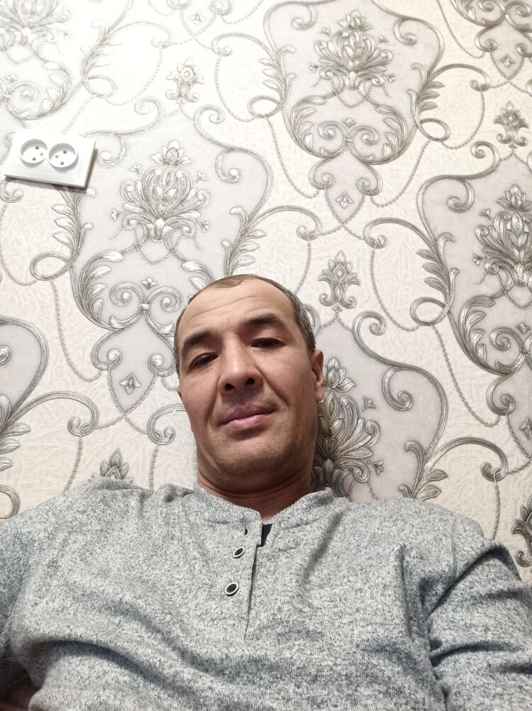  31654201  Karim, 47 ,    