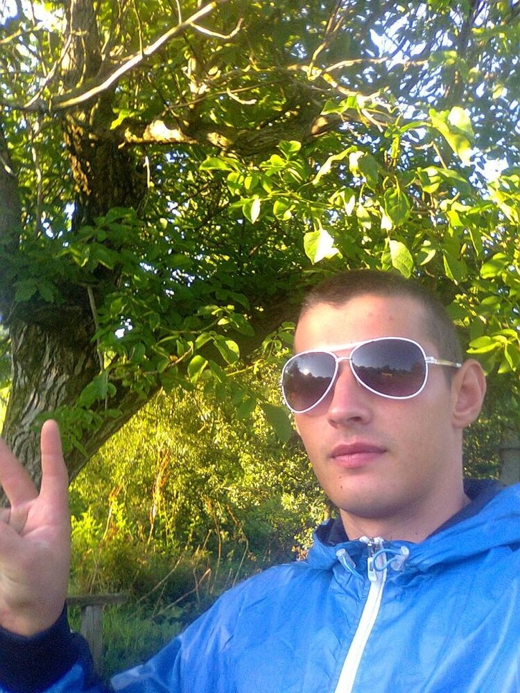  4874041  Maksim, 31 ,    