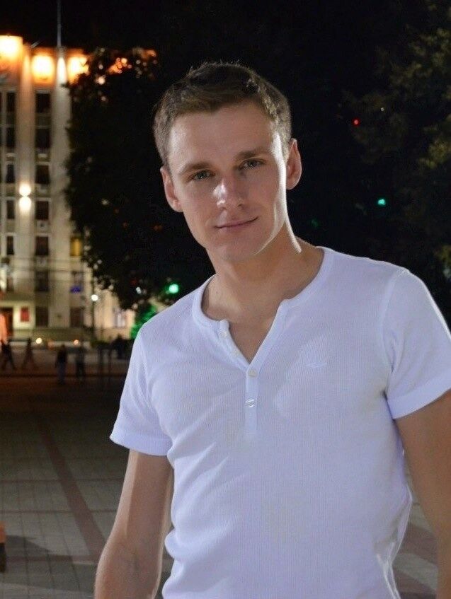  4148401  Vladislav, 38 ,    