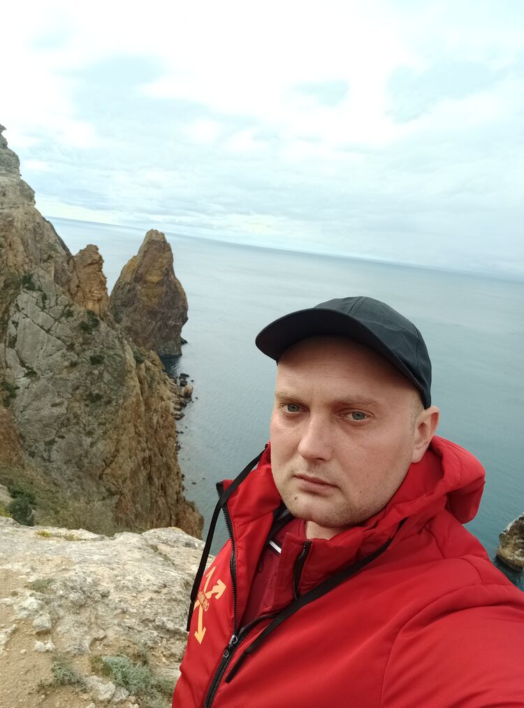  ,   Zhenya, 26 ,   ,   