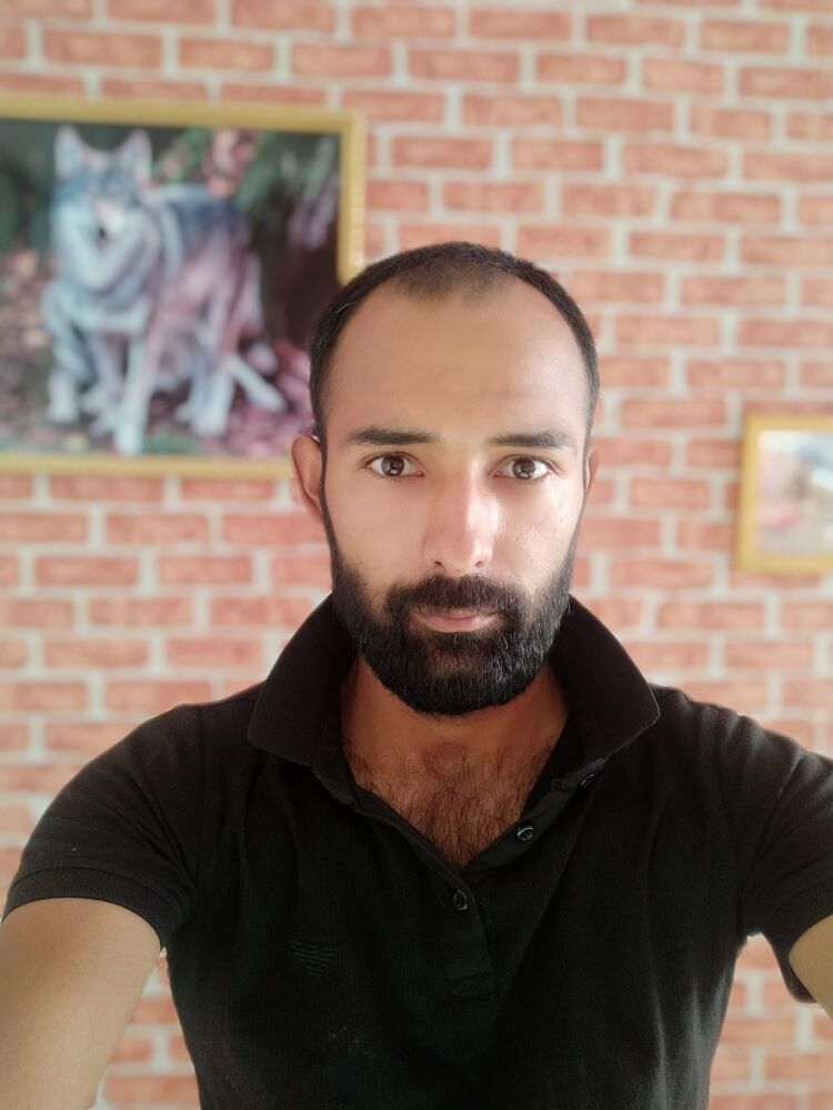  ,   Feruz, 32 ,   c 