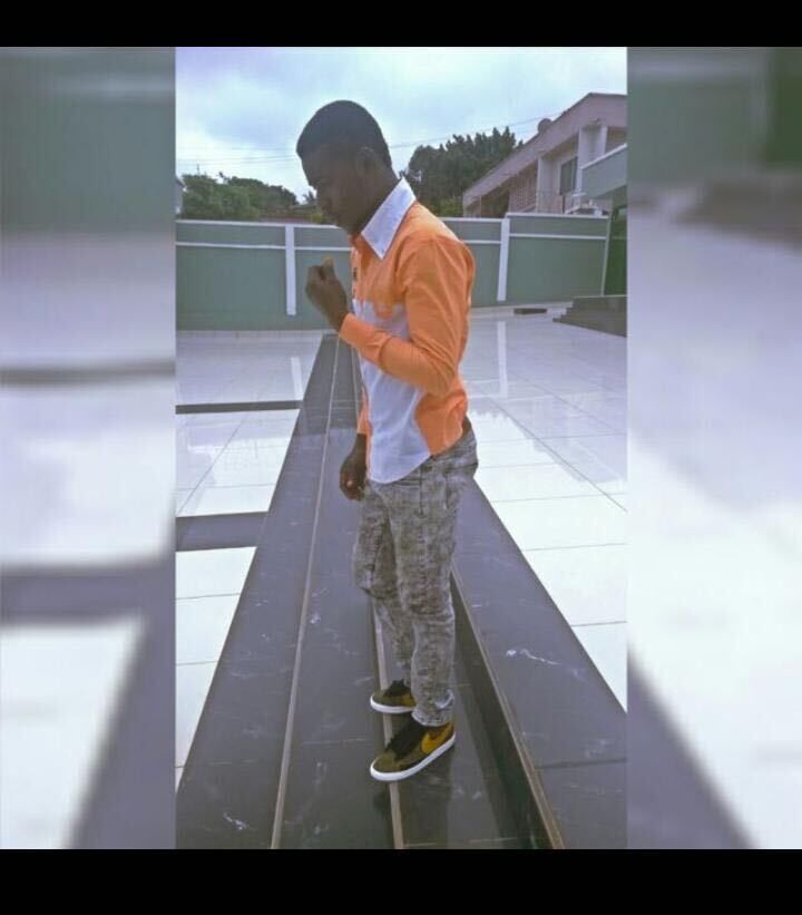  39032651  Ernest, 32 ,    