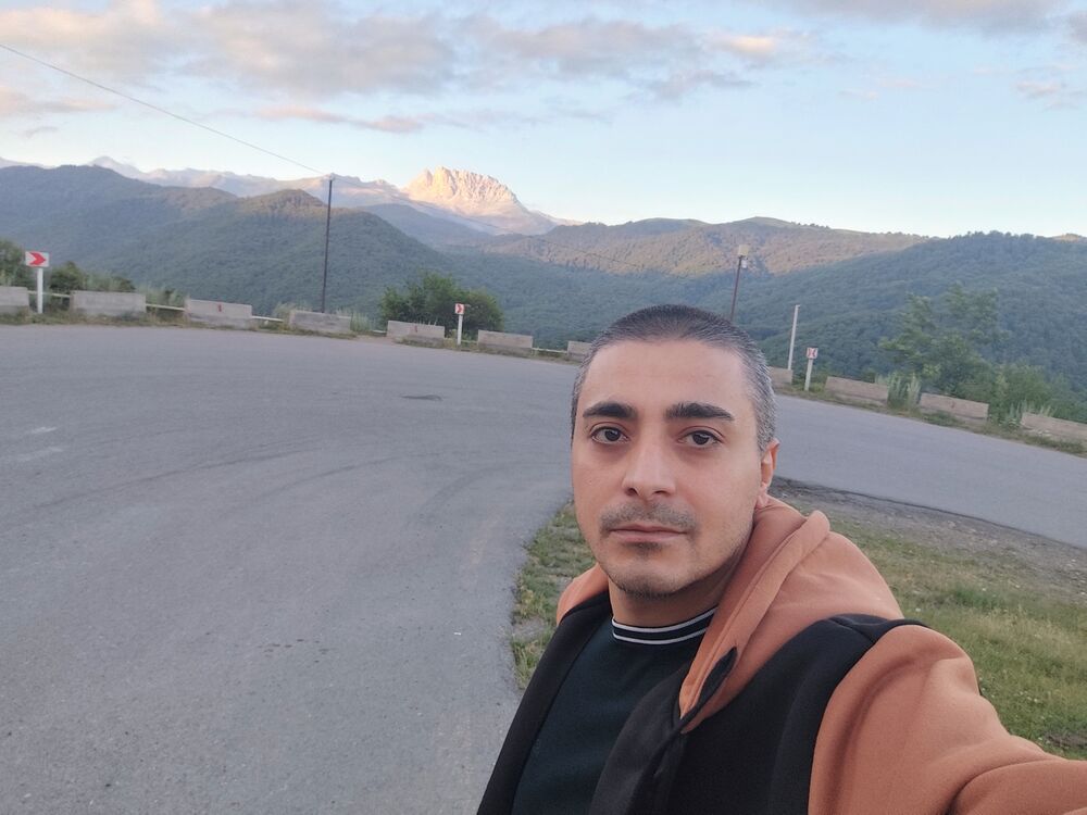  52368001  Kirim, 33 ,    