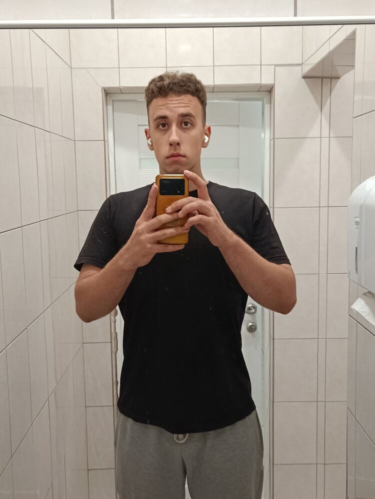  38485081  , 20 ,    