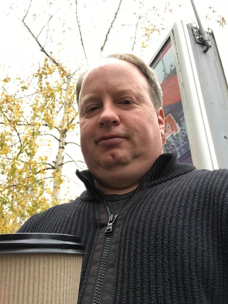  53954081  James, 46 ,    