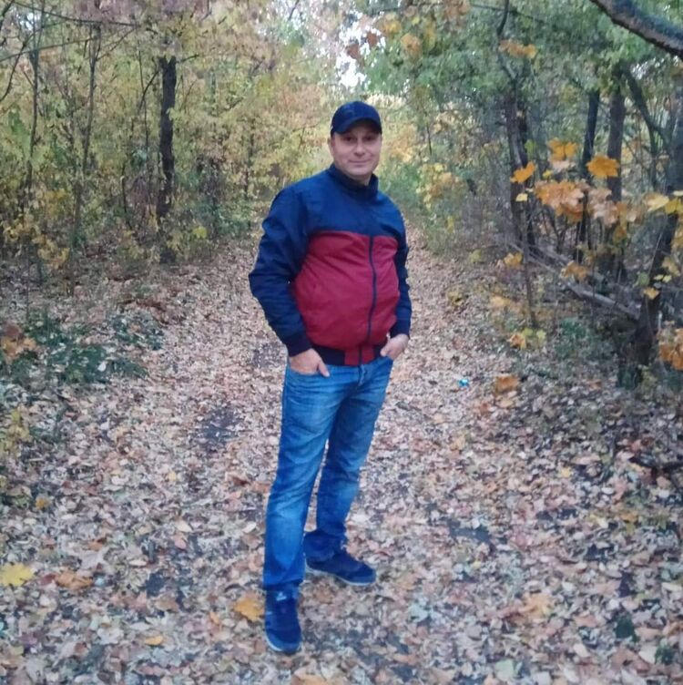  30021961  Ruslan md, 42 ,    