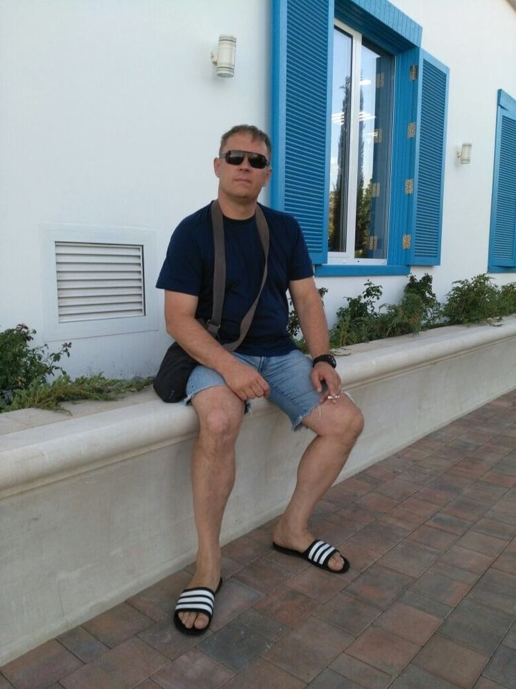  10696541  Aleksandr, 49 ,    