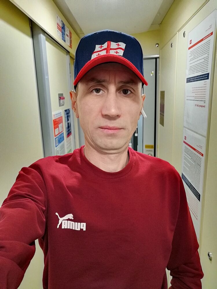 28233451  , 42 ,    