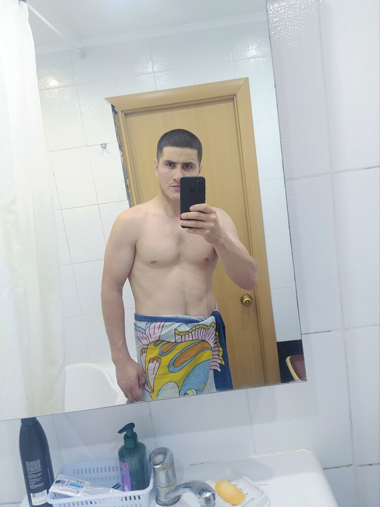  ,   Anas, 28 ,   c 