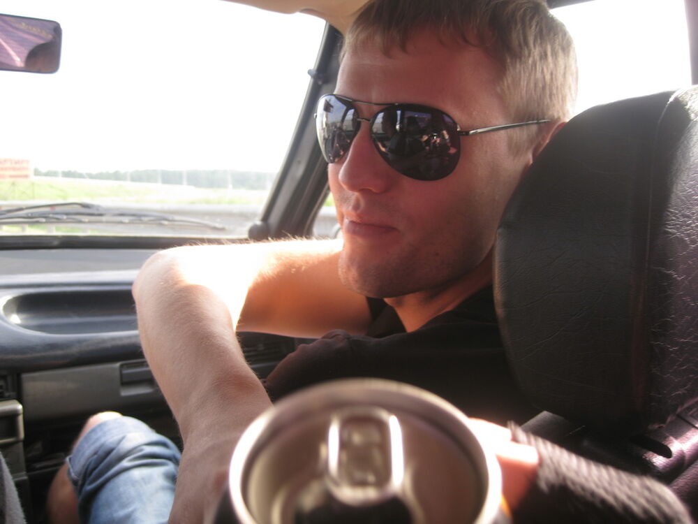  4190261  Andrey, 44 ,    -