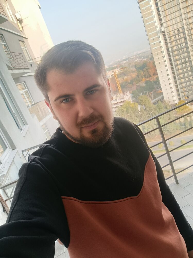  54570471  Giorgi, 33 ,    