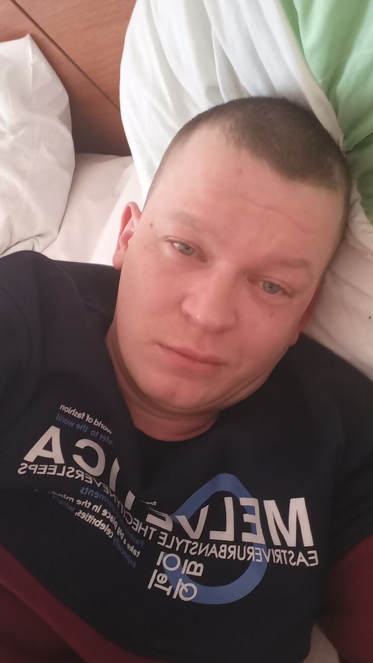  33004341  Sergey, 35 ,    