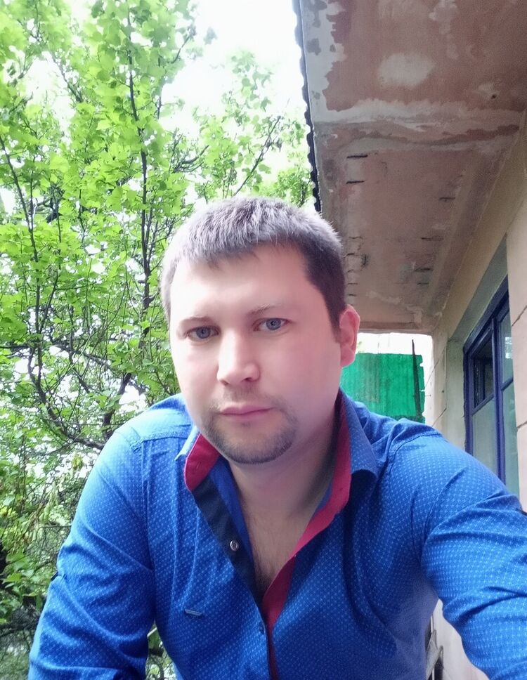  20074411  Aleksandr, 38 ,    