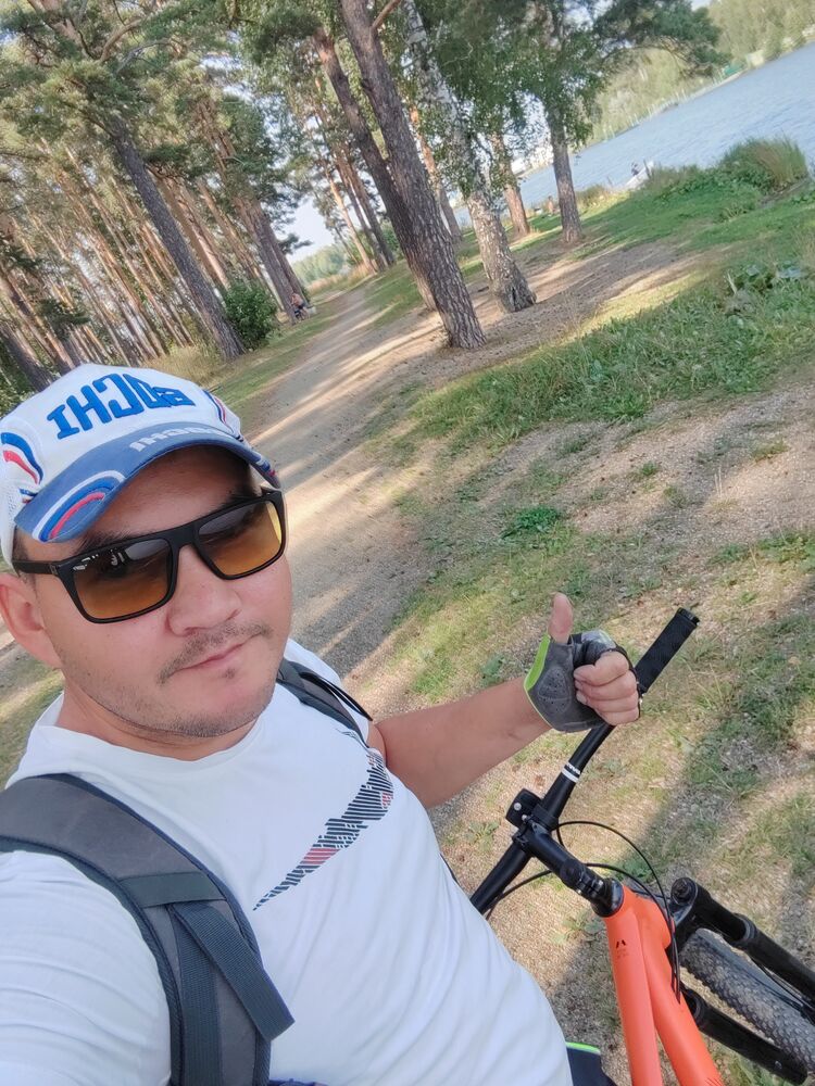  ,   Salamon, 36 ,   ,   , c 