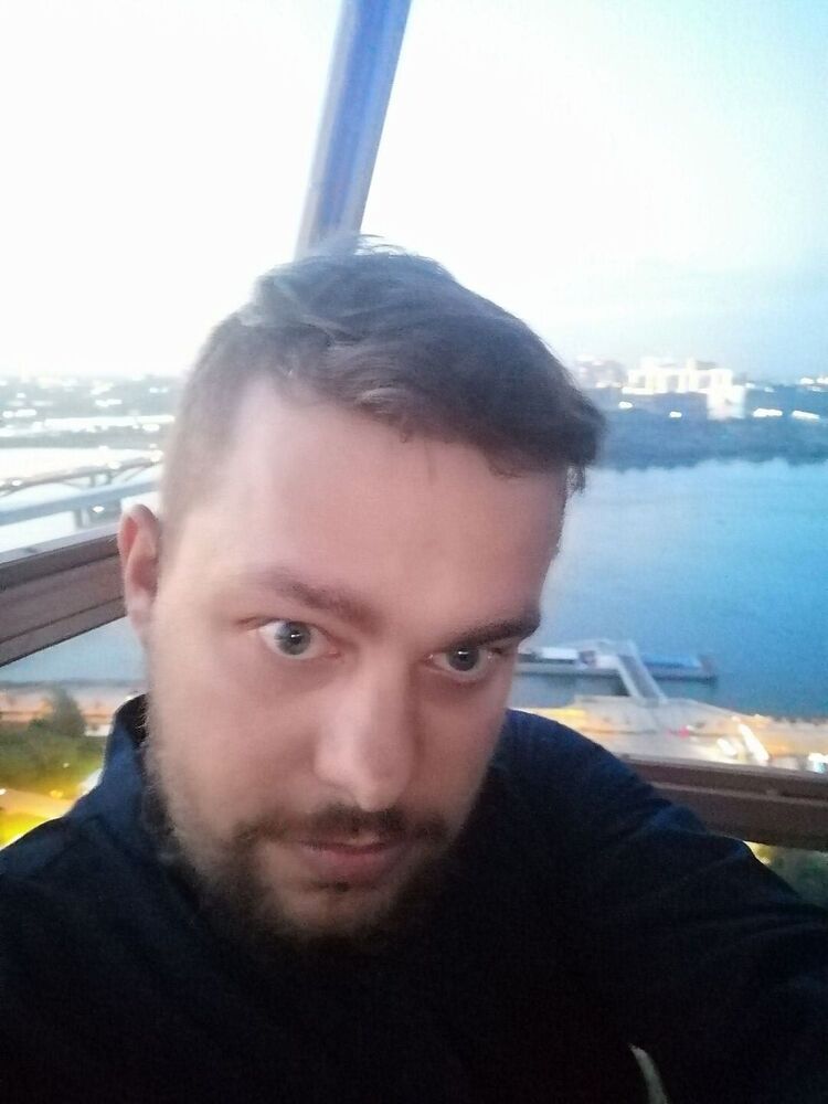  28307911  Daniil, 36 ,     