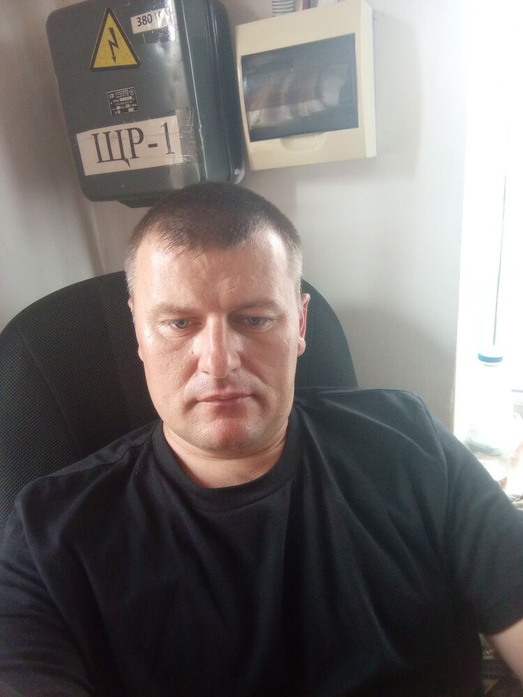  43607211  Slava, 40 ,    