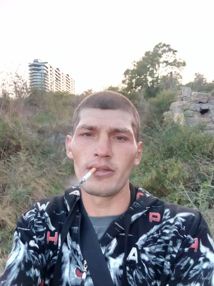  21256871  , 37 ,    
