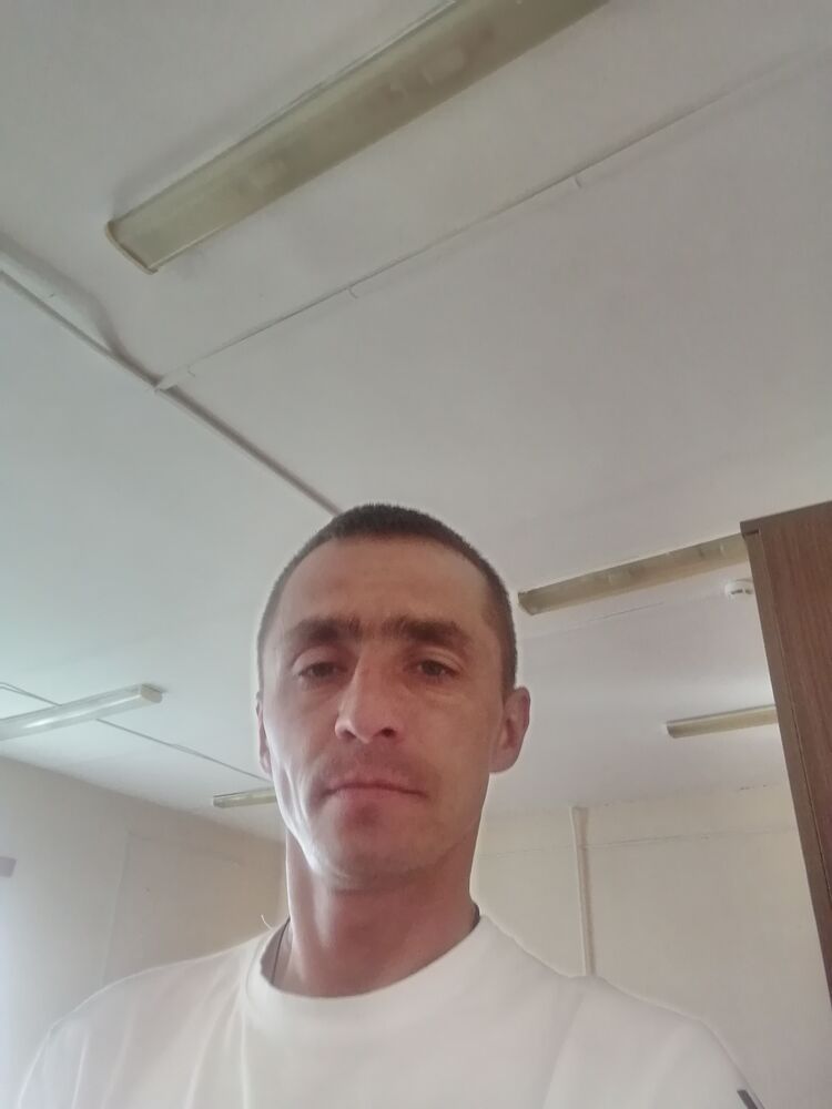  46048281  , 35 ,    