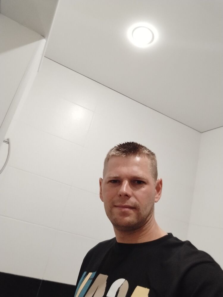  35146931  , 38 ,    