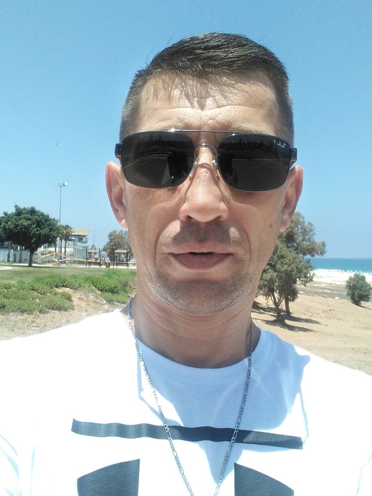  Tel Aviv-Yafo,   , 44 ,   c 