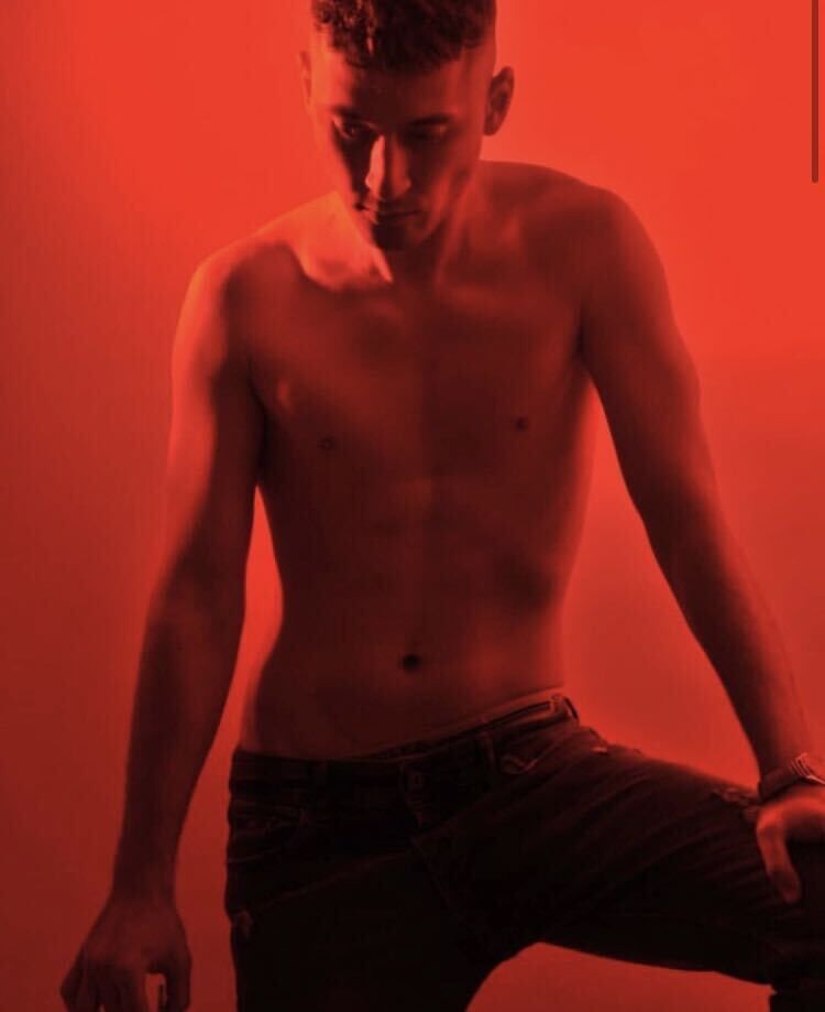  ,   Arthur, 26 ,   ,   