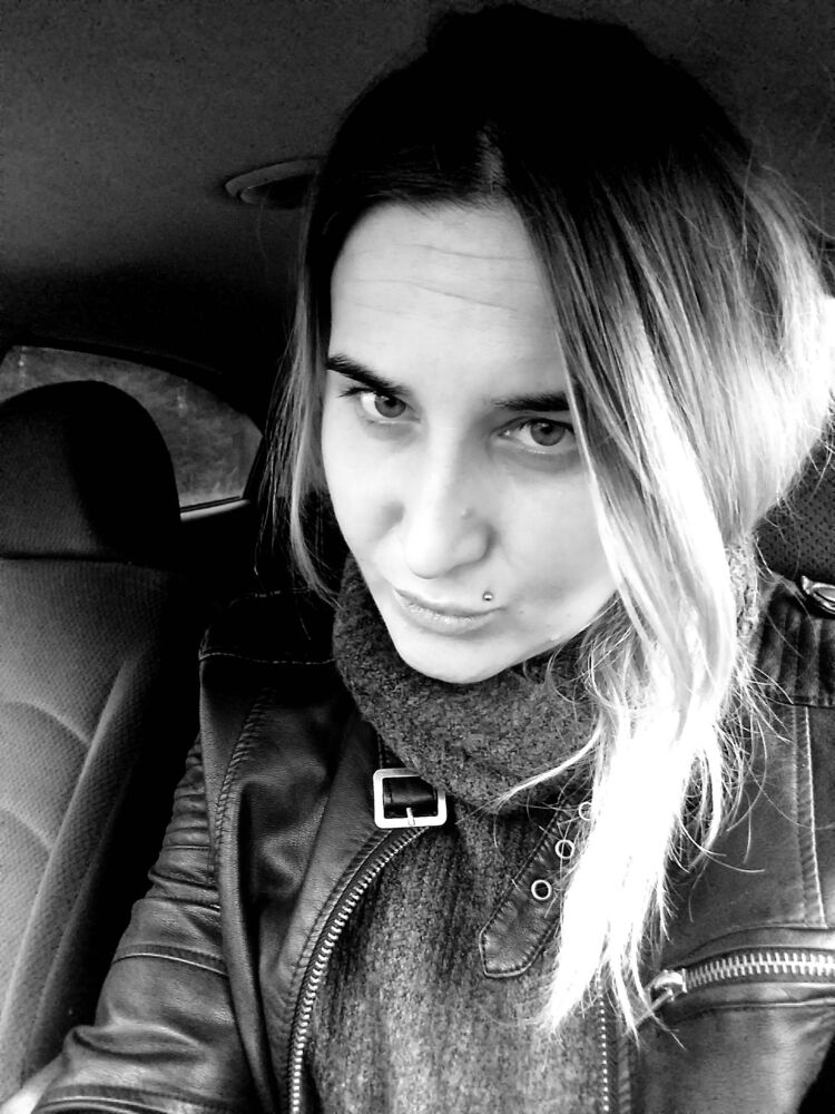  ,   Anastasiya, 39 ,   