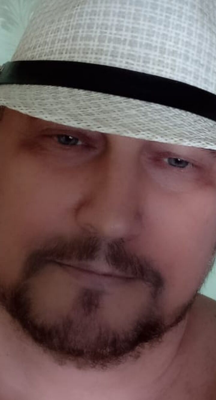  32807741  , 57 ,    