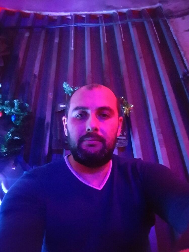  53772101  Ruslan, 40 ,    