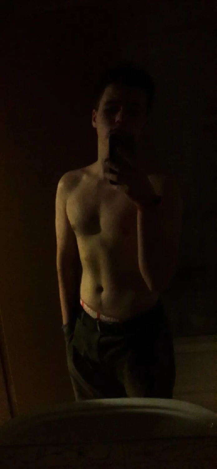  28696051  , 22 ,    