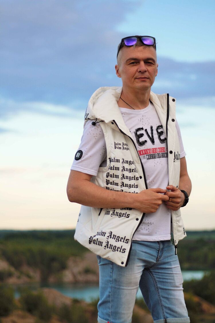  27116991  Aleks, 43 ,    