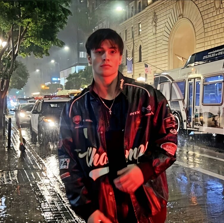 ���� 41361081 ����� Dark knight, 21 ���, ���� ���������� � ����