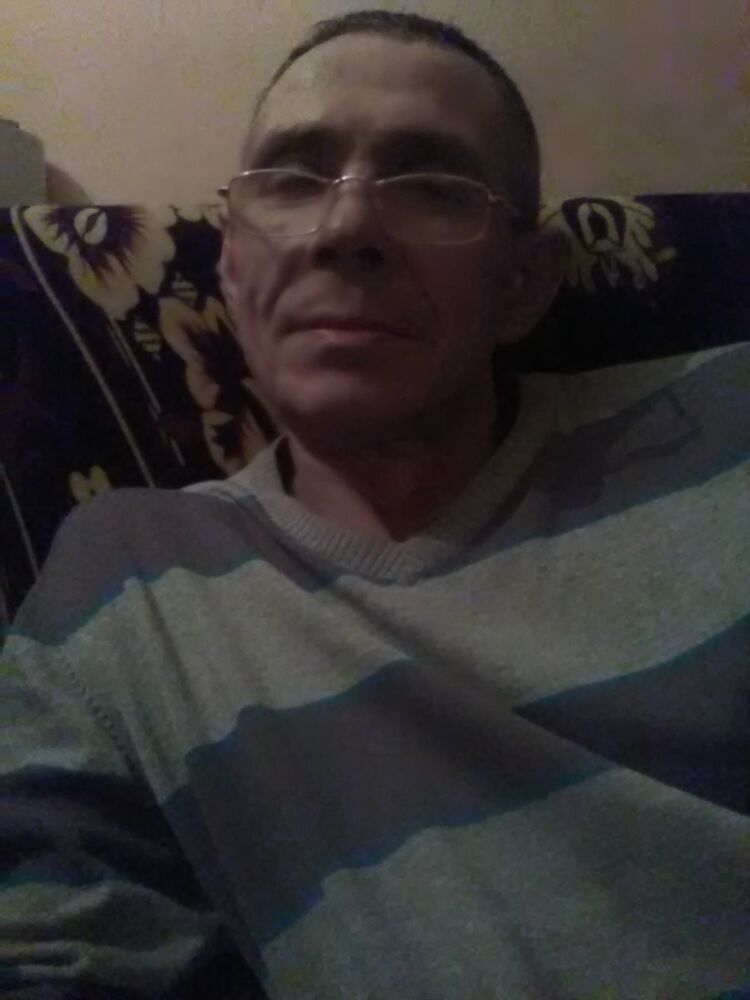  11732251  Sergei, 61 ,    
