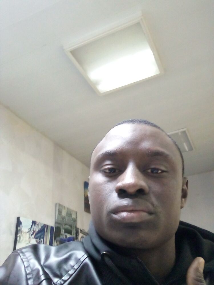  43454531  Upa Gomes, 28 ,    