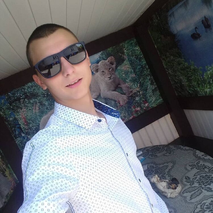  ,   Vladislav, 23 ,   ,   , c 