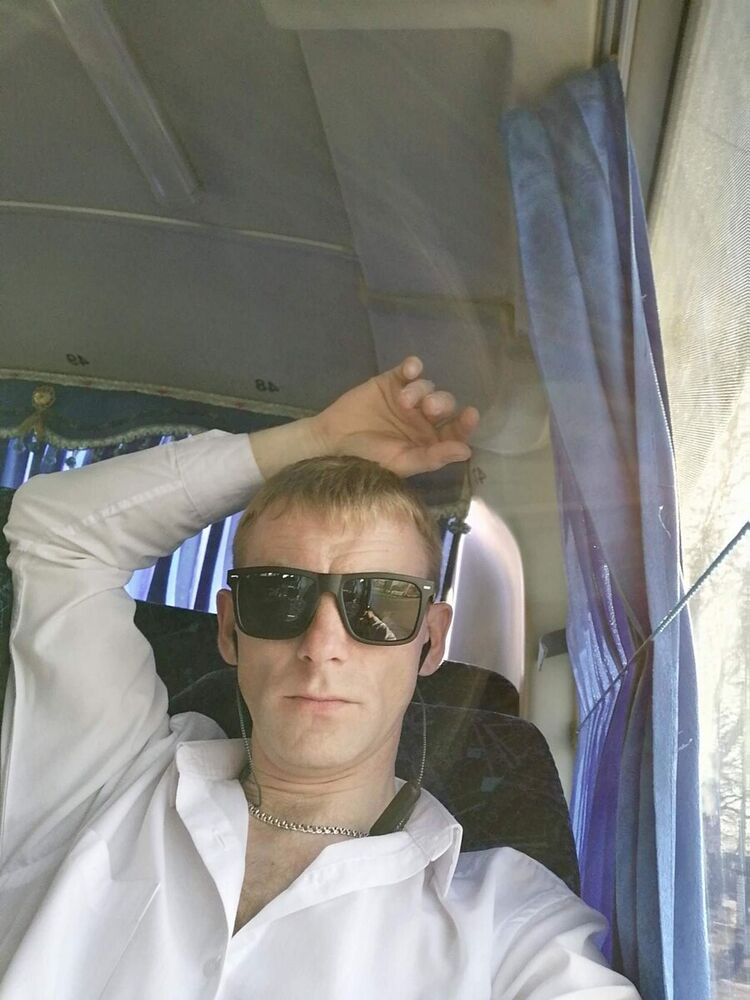  --,   , 43 ,  