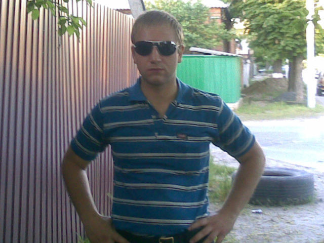  --,   Deeslam, 40 ,   ,   , c 