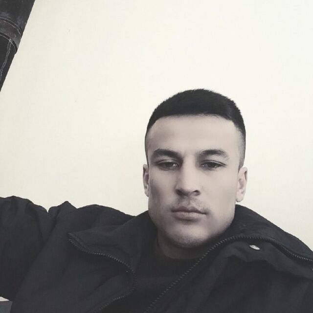  51688711  , 25 ,    -