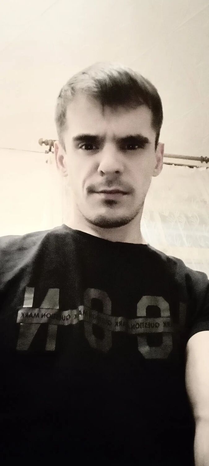  46828941  Andreu, 29 ,    