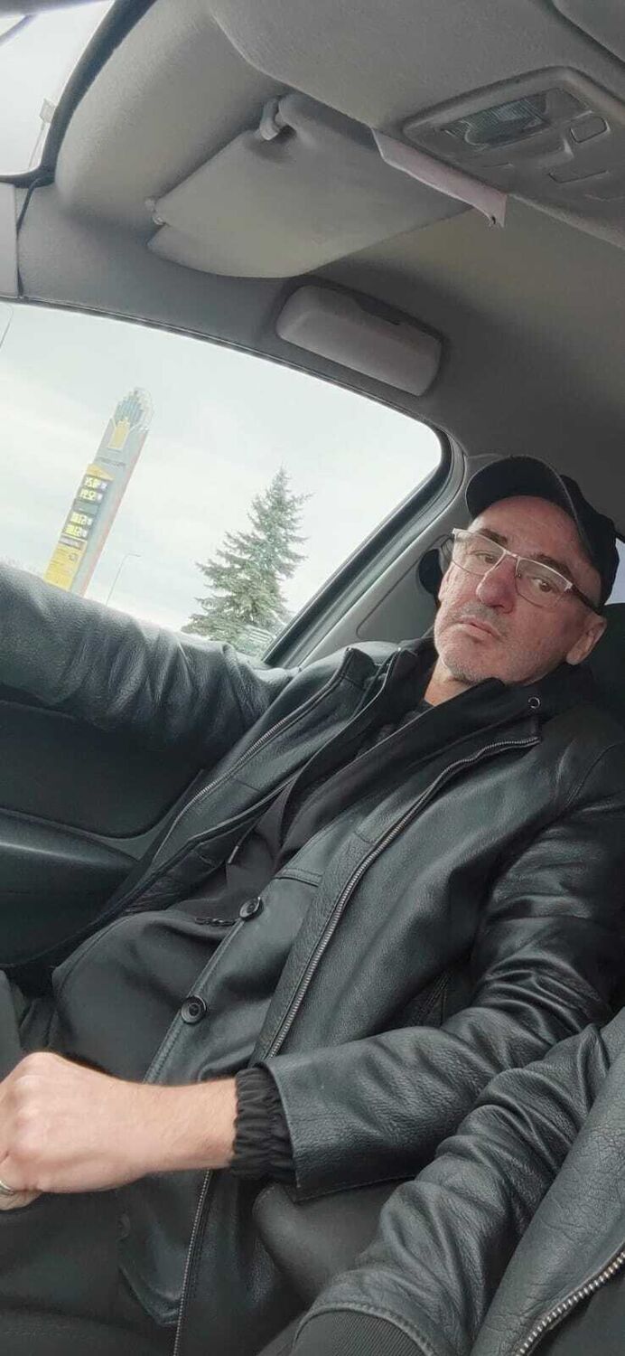  33304491  Aleks Gru, 57 ,    --