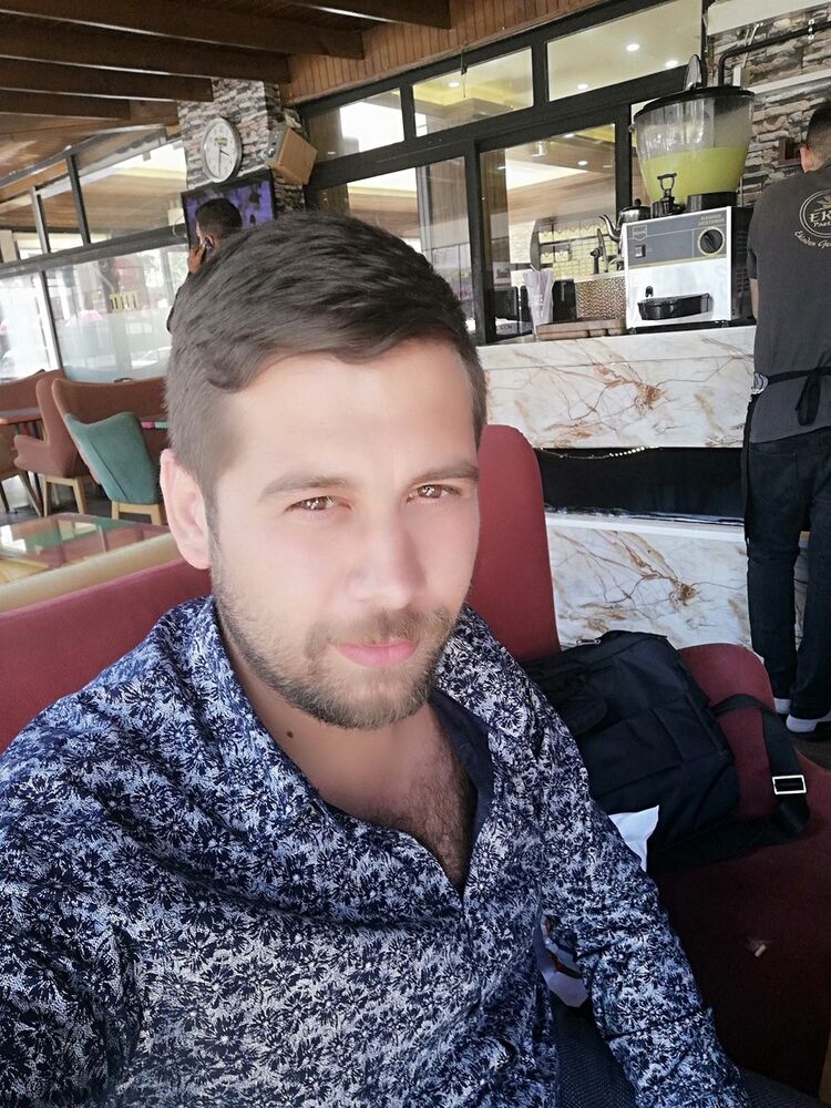 ,   Mustafa, 35 ,   ,   , c 